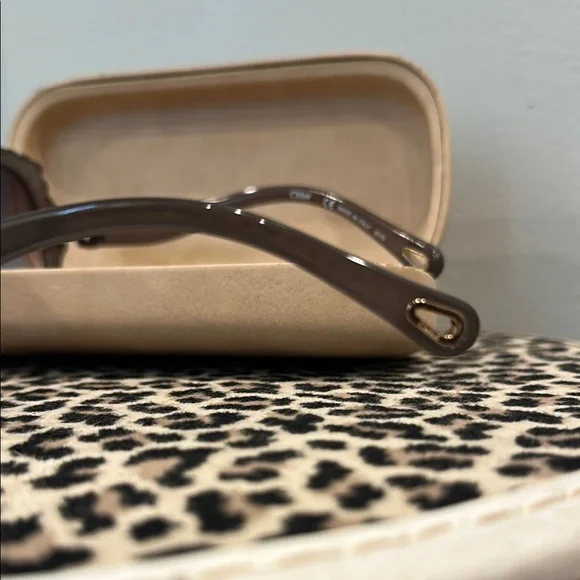 Authentic Chloe Brown Sunglasses - Picture 4 of 6